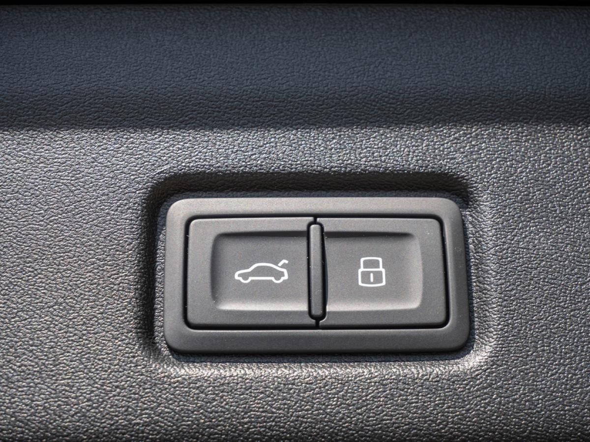 Audi Q6 e-tron SUV quattro