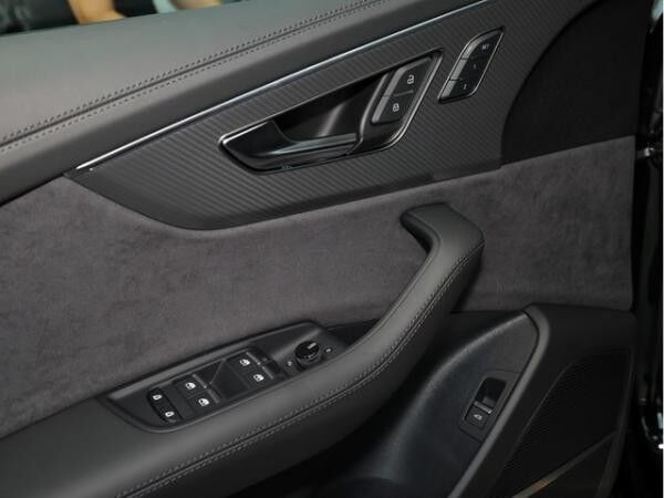 Audi RS Q8 SUV ALW
