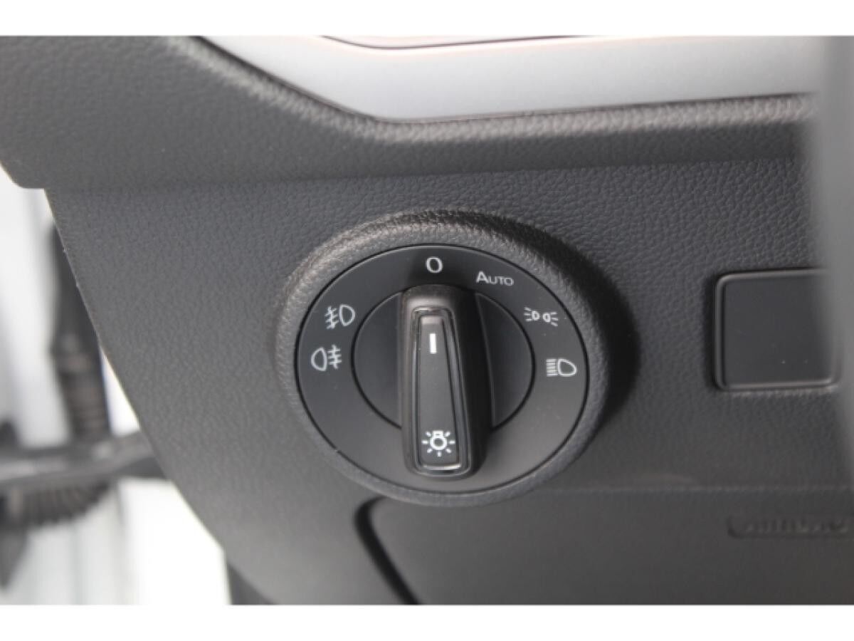 Seat Ateca 1.5 TSI DSG Xperience NAVI AHK LED KAMERA SHZ GRA_17