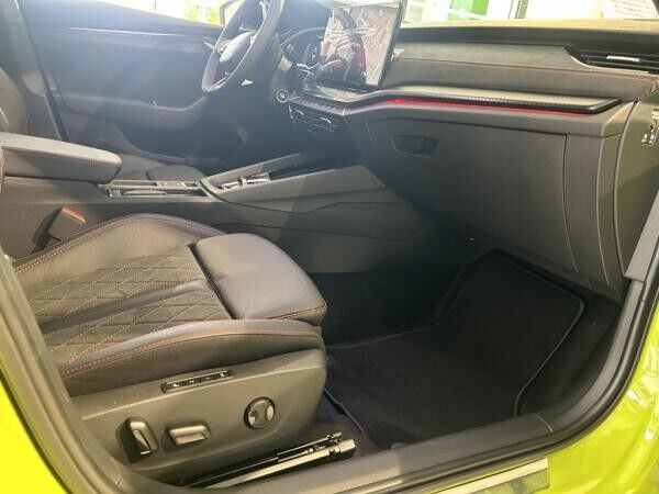 Skoda Octavia Combi 2.0 TSI RS+Standh+Pano+CANTON