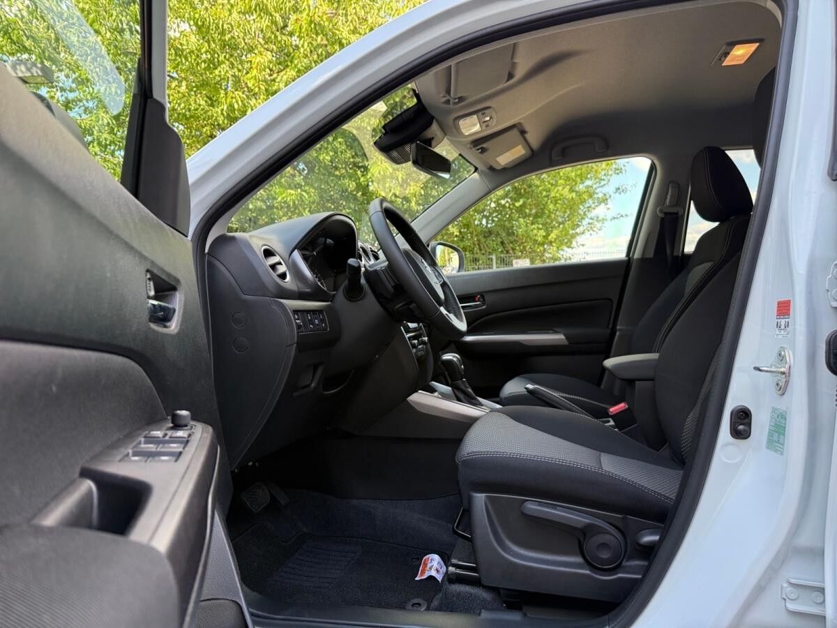 Suzuki Vitara 1.5 Comfort AGS NAVI BLUETOOTH *5 JAHRE GARANTIE*