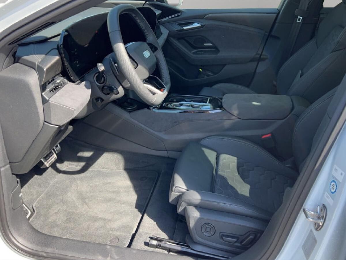 Audi A6 e-tron Avant performance 270 kW+TECH PRO+PANO+S LINE