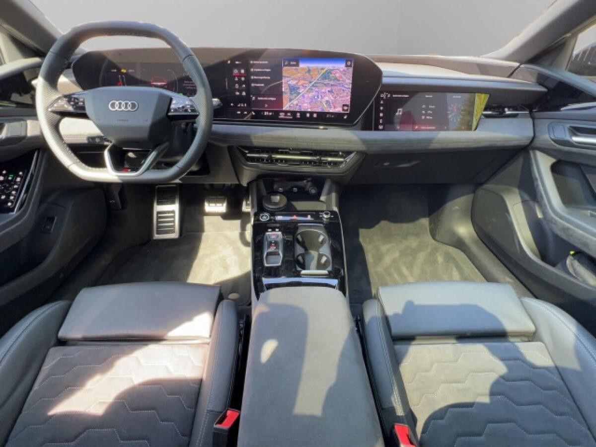 Audi A6 e-tron Avant performance 270 kW+TECH PRO+PANO+S LINE