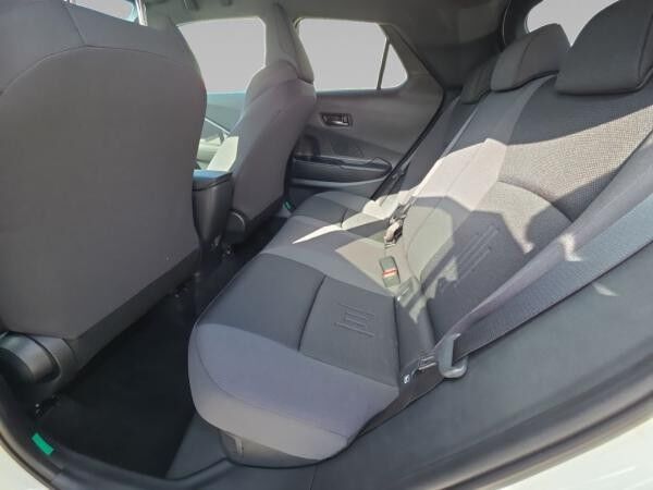 Toyota C-HR 2.0-l-VVT-i Hybrid Teamplayer