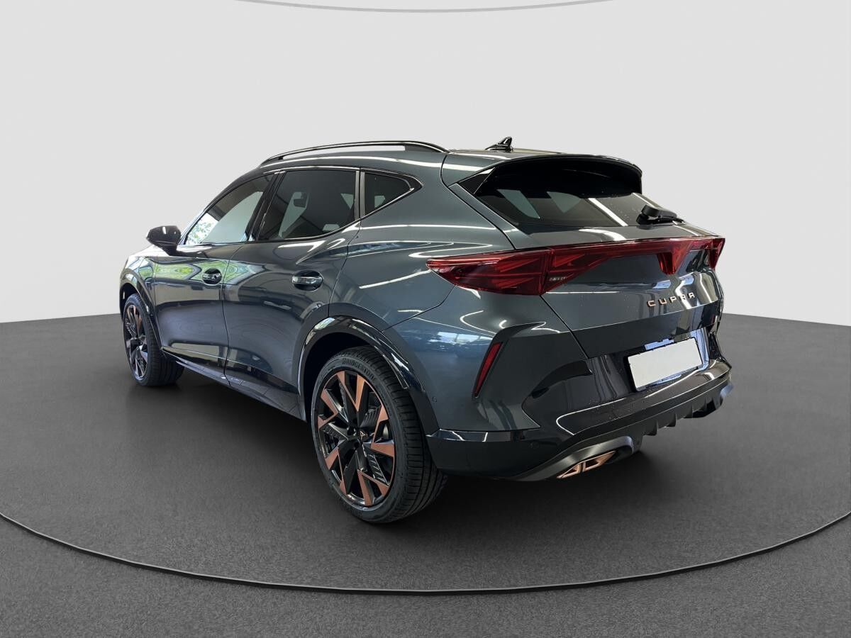 Cupra Formentor 1.5 e-HYBRID 272PS VZ DSG AHK MATRIX SENNHEISER