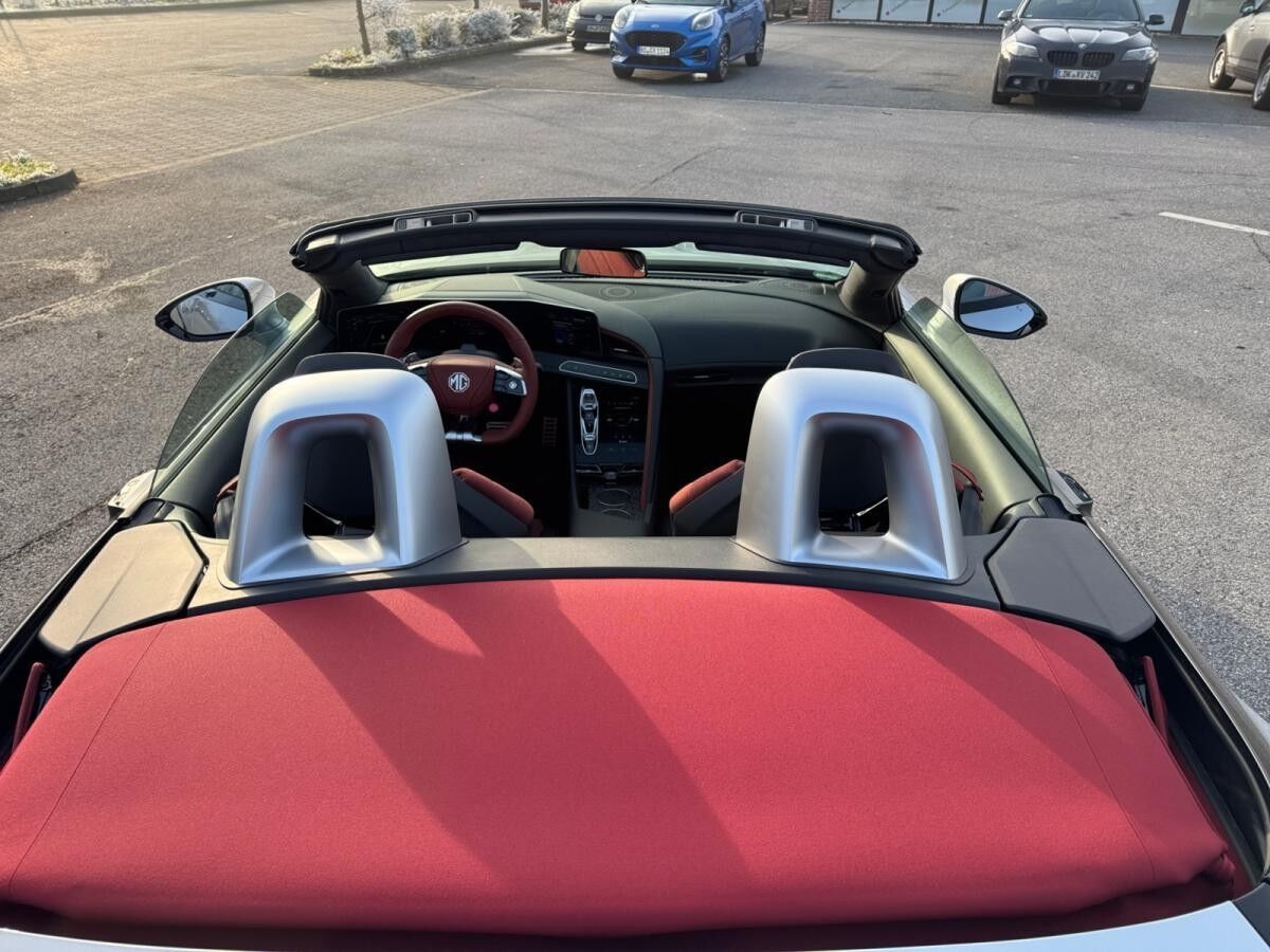 MG Cyberster Der futuristische Elektro-Sportwagen für die Straße von morgen