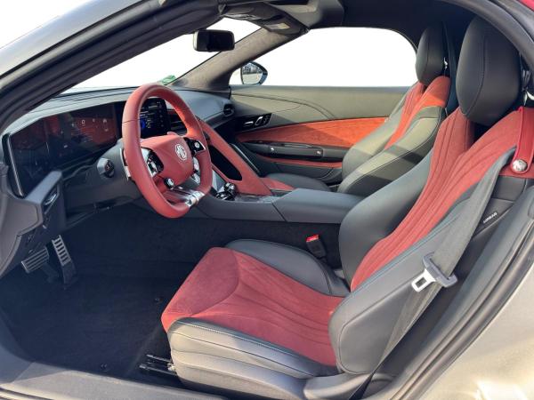 MG Cyberster X-Power - der futuristische Elektro-Sportwagen für die Straße von morgen