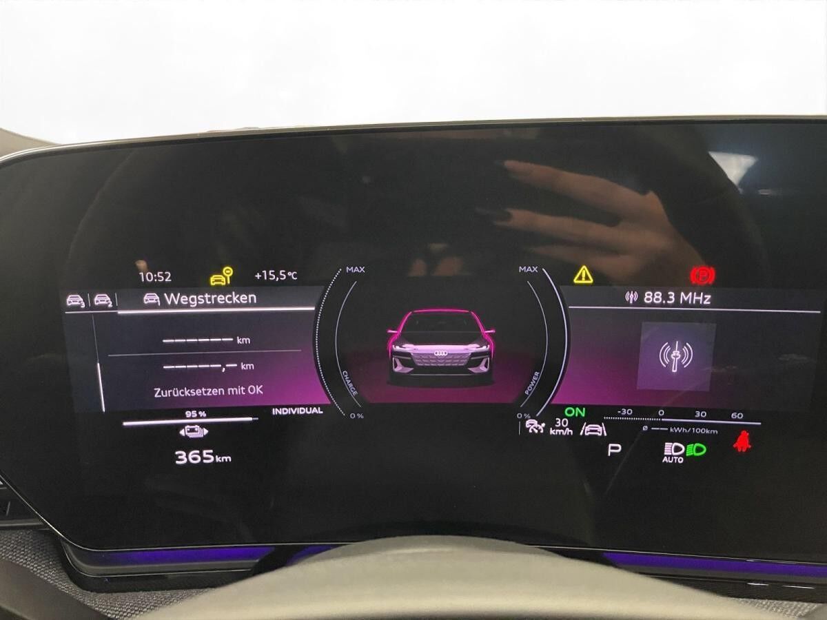 Audi A6 e-tron A6 Avant e-tron edition one blue Pano LM 21" B&O Matrix