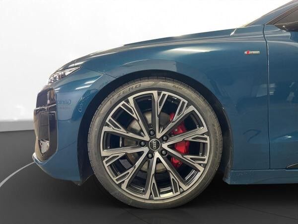 Audi A6 e-tron A6 Avant e-tron edition one blue Pano LM 21" B&O Matrix