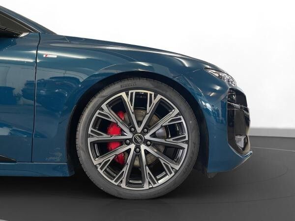 Audi A6 e-tron A6 Avant e-tron edition one blue Pano LM 21" B&O Matrix