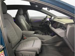 Audi A6 e-tron A6 Avant e-tron edition one blue Pano LM 21" B&O Matrix