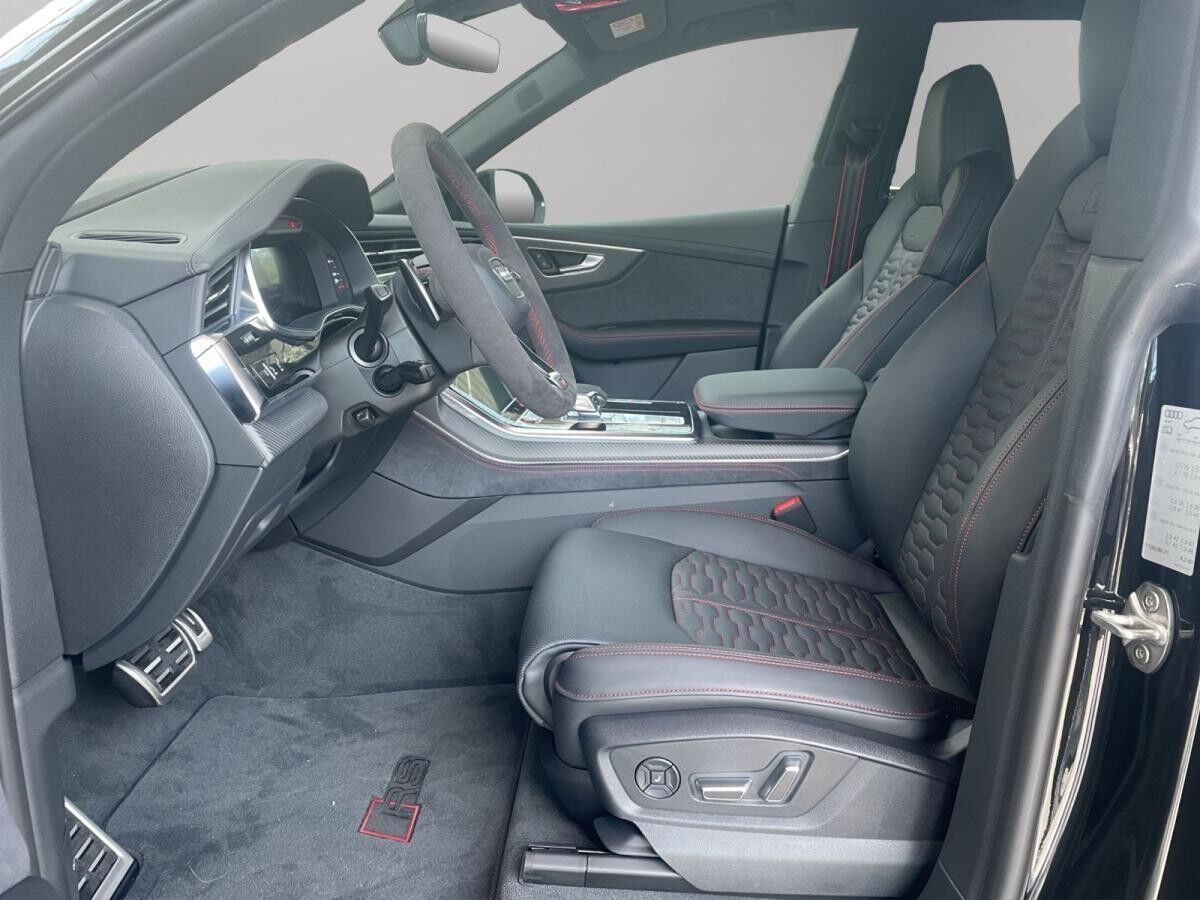Audi RS Q8 SUV performance Matrix Keramik 360° Kam Audi RS Q8 SUV performance Matrix Keramik 360° Kam