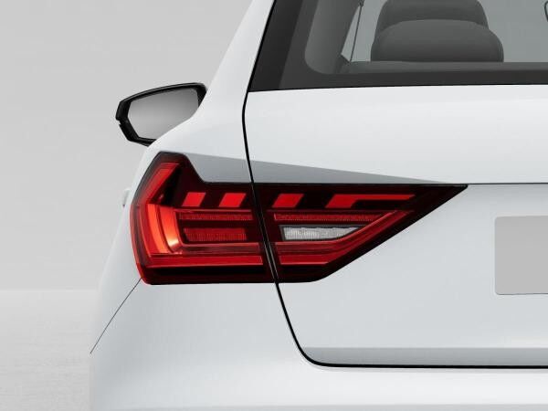 Audi A1 Sportback S line 30 TFSI LED CarPlay 17" PDC