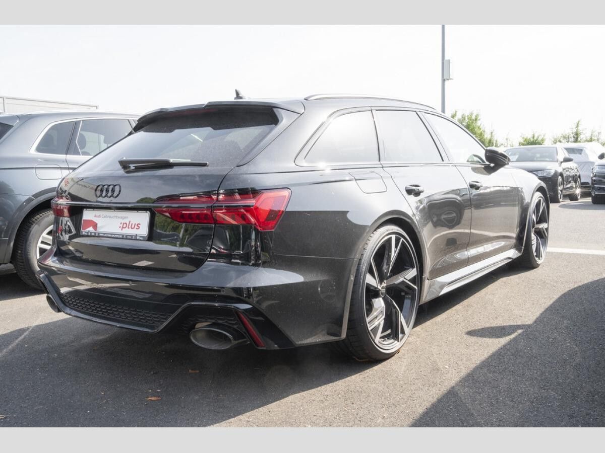 Audi RS6 Avant 4.0 TFSI quattro Audi RS6 Avant 4.0 TFSI quattro