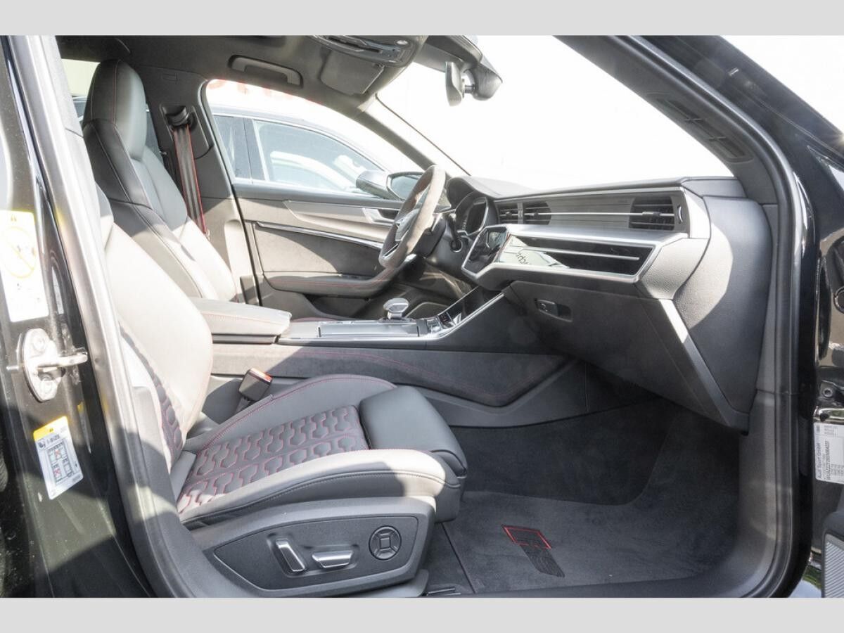 Audi RS6 Avant 4.0 TFSI quattro Audi RS6 Avant 4.0 TFSI quattro