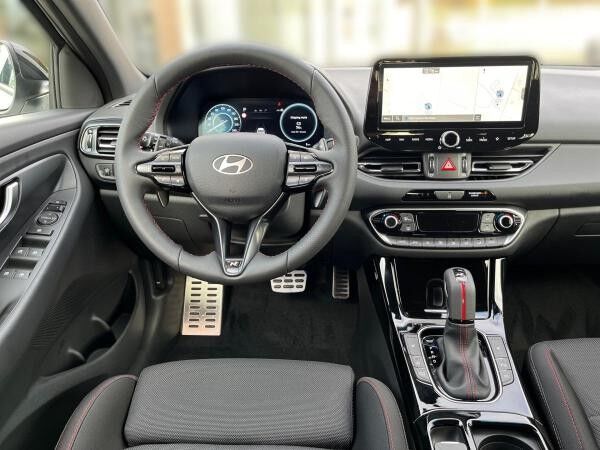 Hyundai i30 Kombi 1.5 N Line 7-DCT PANORAMA NAVI LED 18"LM