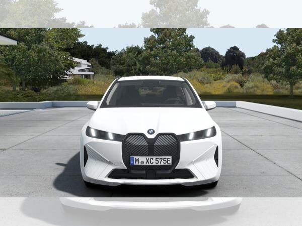 BMW ix xDrive45