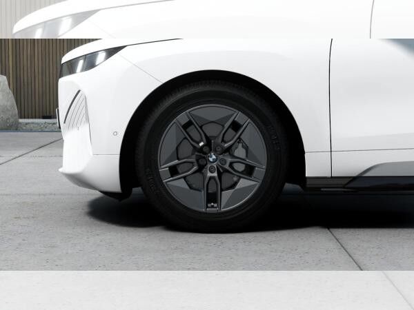 BMW ix xDrive45