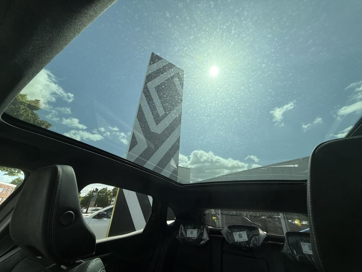 Renault Austral Esprit Alpine FullHybrid E-Tech 200 "Panorama-Glasdach"