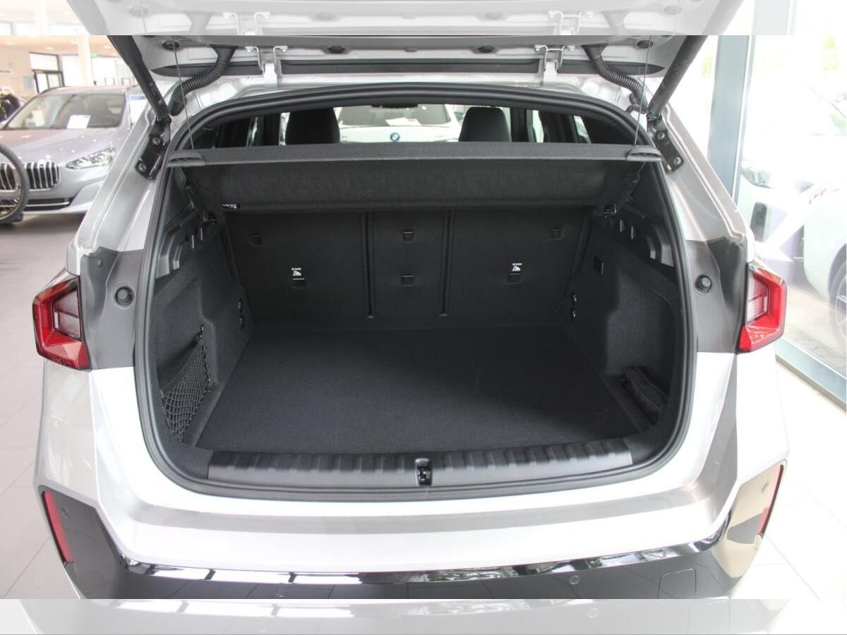 BMW iX1 xDrive30 AKTION:INKL.WALLBOX+0,25%DW+MSPORT+HEAD UP+LUXURY+18LM+ELEKSI.+HARMAN/