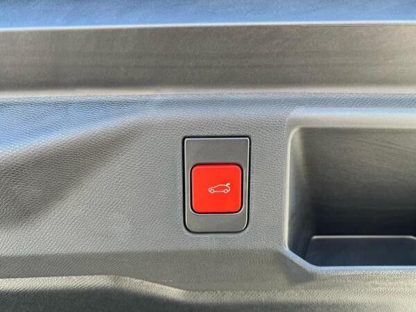 Peugeot 5008 E GT Elektro 210 73kWh *SOFORT*VOLL*
