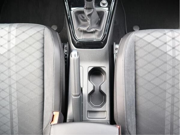 Volkswagen T-Cross R-Line 1.5 TSI ACT OPF (150 PS) DSG*AHK*RFK*BLACKSTYLE*NAVI*