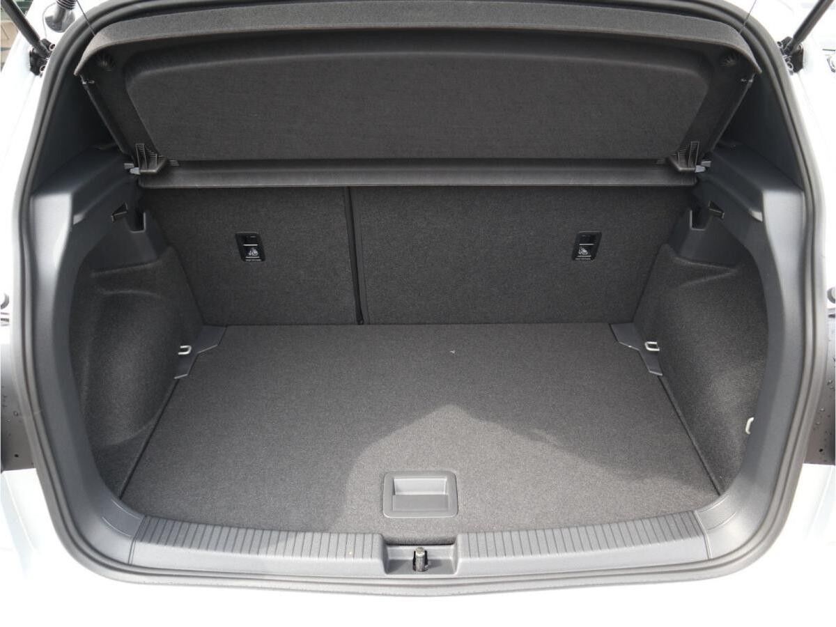 Volkswagen T-Cross R-Line 1.5 TSI ACT OPF (150 PS) DSG*AHK*RFK*BLACKSTYLE*NAVI*