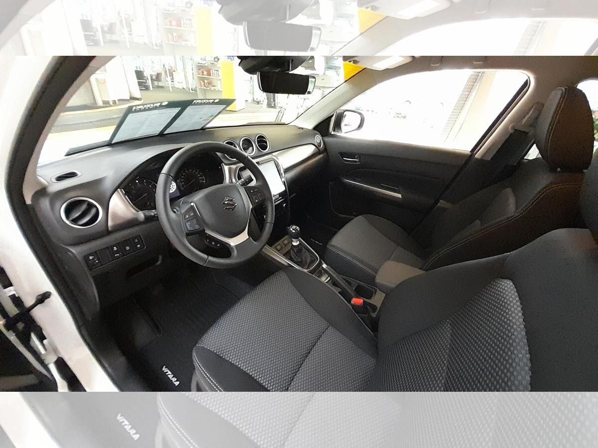 Suzuki Vitara Comfort 1,4, 95 kW, 6-Gang-Schaltgetriebe, Navi, Kamera