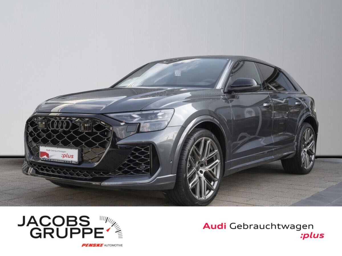 Audi RS Q8 Facelift/Black+/Sportaga/Laser/360°/23Zoll/HuD/OLED Audi RS Q8 Facelift/Black+/Sportaga/Laser/360°/23Zoll/HuD/OLED
