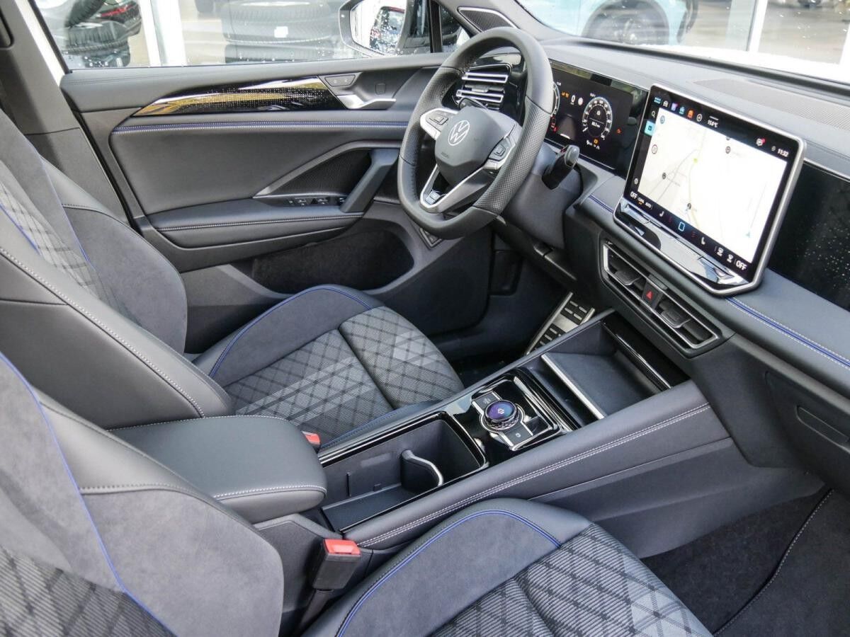 Volkswagen Tiguan R-Line 1,5 l eHybrid OPF / 6-Gang-Doppelkupplungsgetriebe DSG