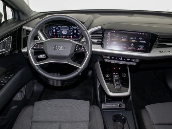 Audi Q4 e-tron 45 Vir. Cockpit/Kamera/Alu19/ACC