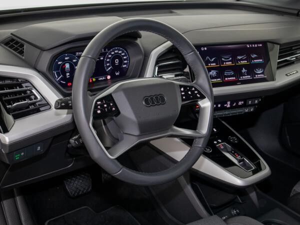 Audi Q4 e-tron 45 Vir. Cockpit/Kamera/Alu19/ACC