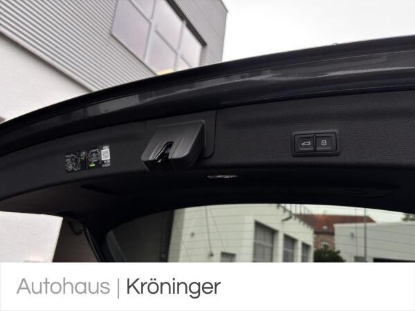 Audi RS6 Avant 4.0 TFSI quattro performance Pano HUD