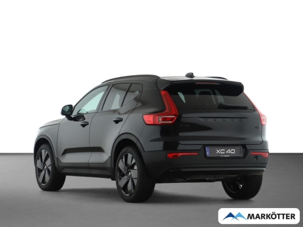 Volvo XC40 Plus Black Edition B3/360° Kamera/Frontscheibenheizung