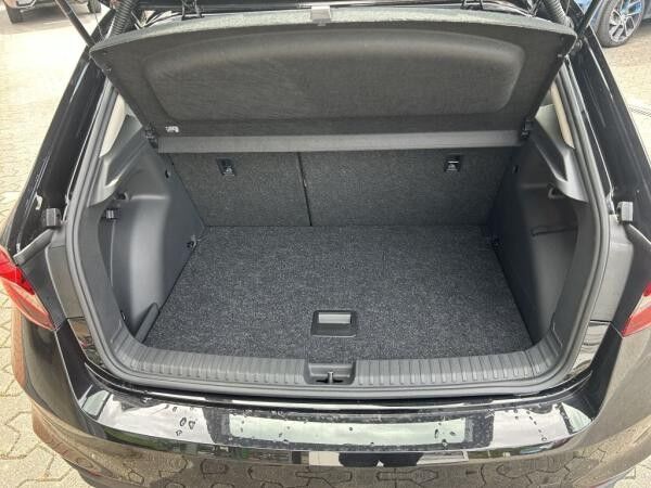 Skoda Fabia 1.0 TSI Selection+Lenkradh+Climatronic
