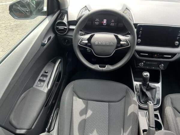 Skoda Fabia 1.0 TSI Selection+Lenkradh+Climatronic