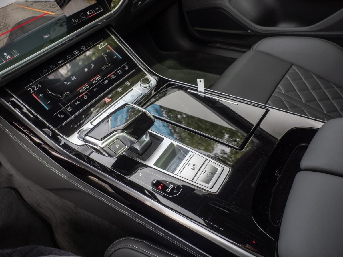 Audi A8 L 60 TFSI e quattro