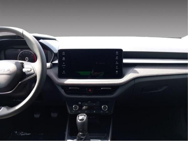 Skoda Fabia Tour 1,0 TSI 6-Gang-Schaltgetriebe *NAVI*KAMERA*