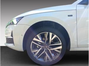 Skoda Octavia Tour 1,5 TSI 6-Gang-Schaltgetriebe *HEADUP*KAMERA*
