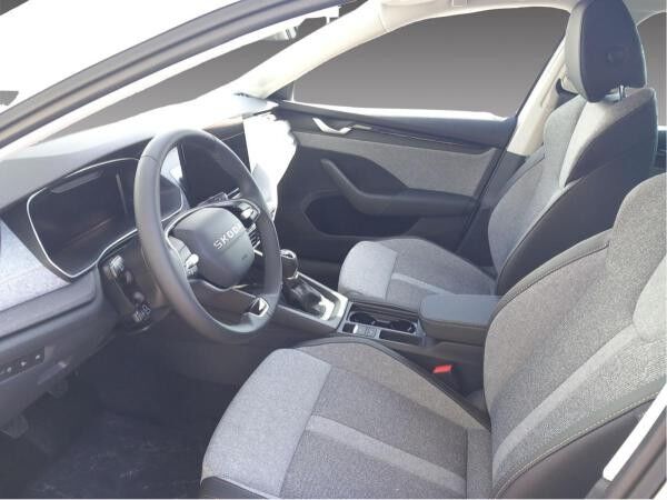 Skoda Octavia Tour 1,5 TSI 6-Gang-Schaltgetriebe *HEADUP*KAMERA*