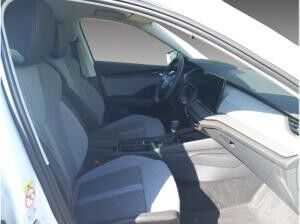 Skoda Octavia Tour 1,5 TSI 6-Gang-Schaltgetriebe *HEADUP*KAMERA*