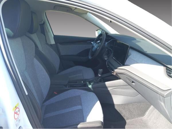 Skoda Octavia Tour 1,5 TSI 6-Gang-Schaltgetriebe *HEADUP*KAMERA*