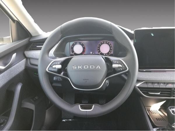 Skoda Octavia Tour 1,5 TSI 6-Gang-Schaltgetriebe *HEADUP*KAMERA*