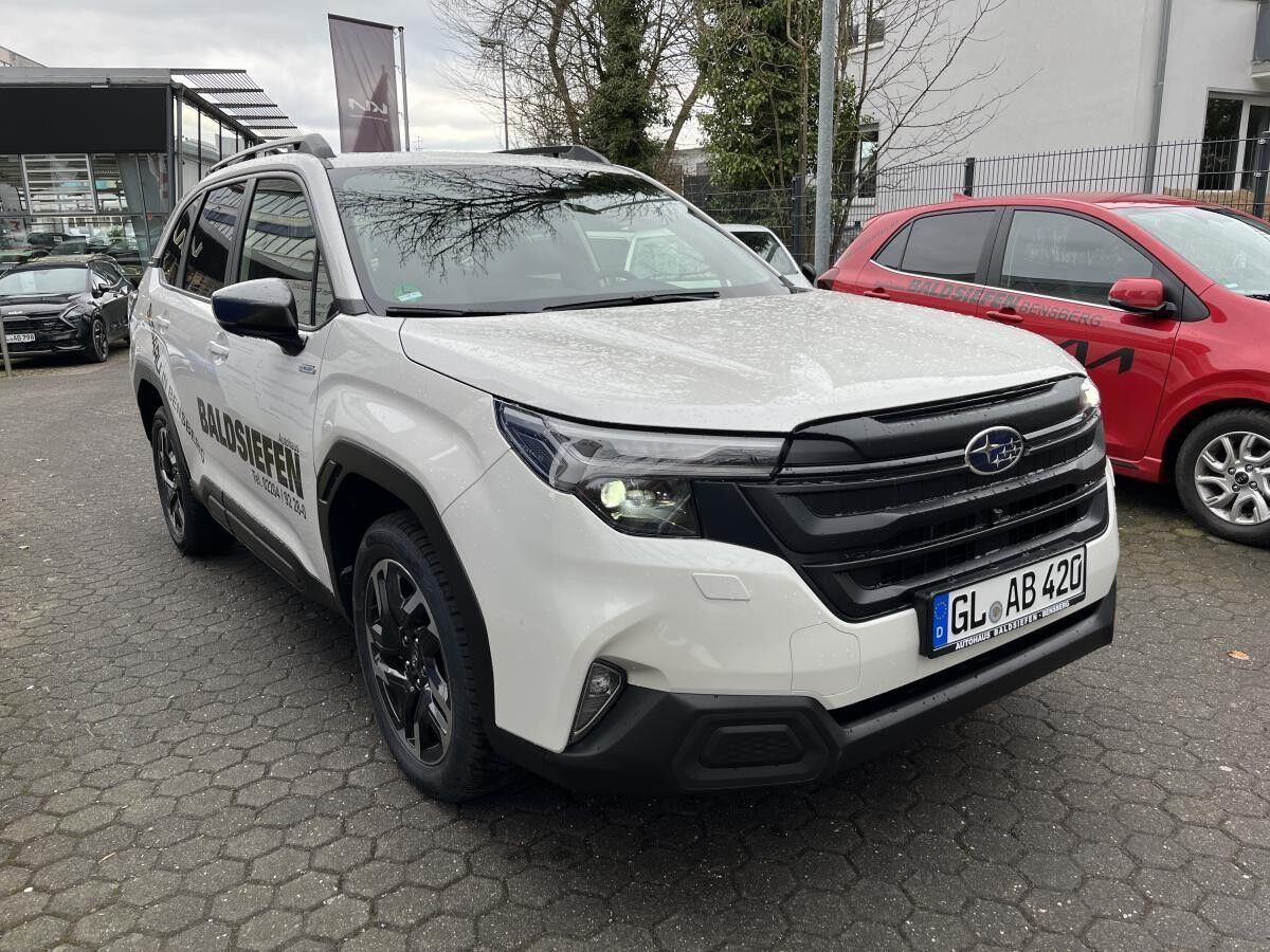 Subaru Forester 2.0ie e-Boxer EXCLUSIVE Lineartronic