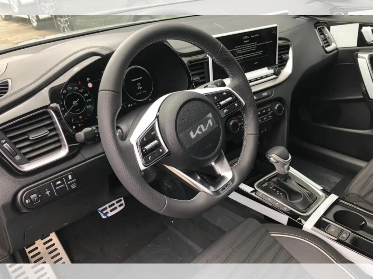 Kia Ceed SW 1.5 T-GDI DCT GT-Line