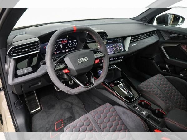 Audi RS3 Sportback MOCHA*CARBON*PANO*SCHALEN*MATRIX*KAMERA