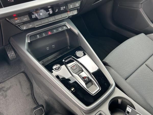 Audi A3 Sportback 30 TFSI S-LINE+ACC+KAMERA+CARPLAY