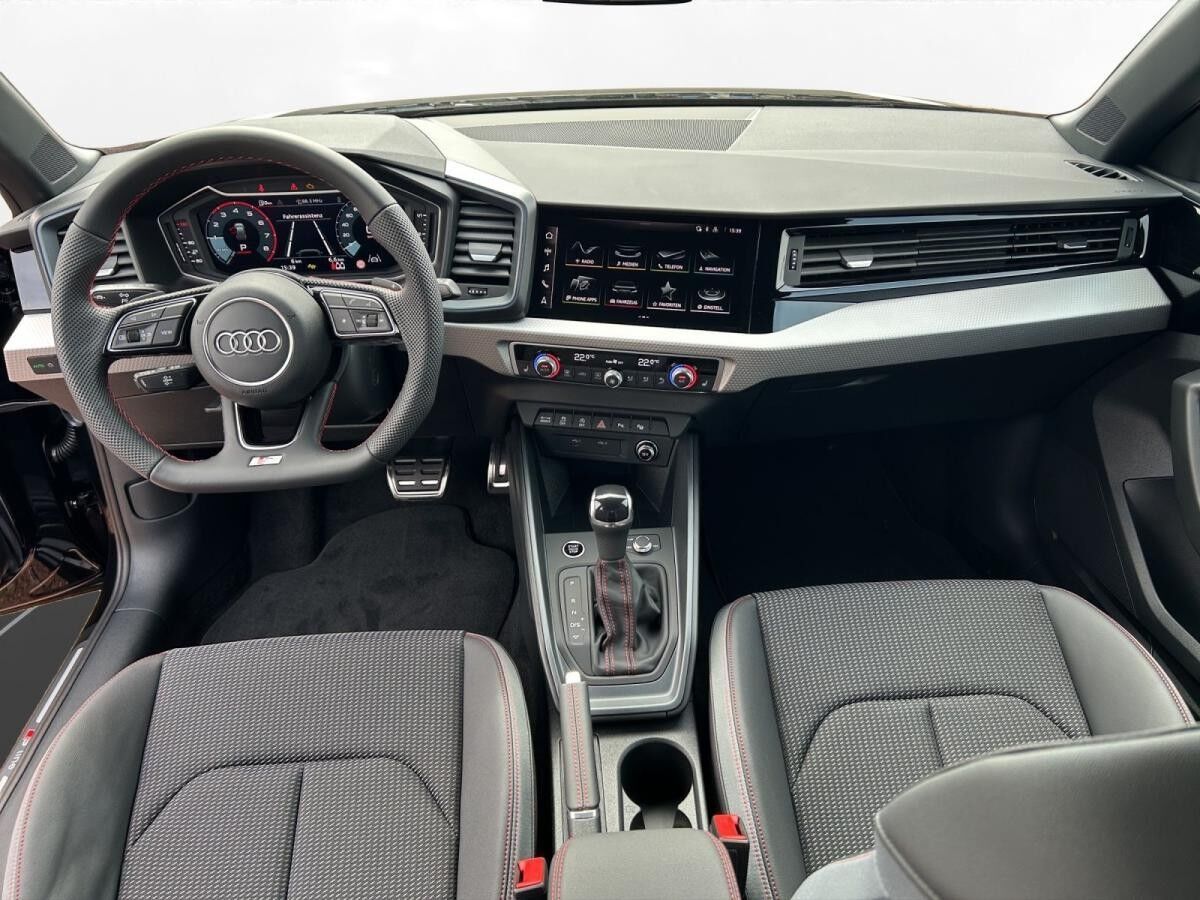 Audi A1 Sportback 30 TFSI S-LINE+LED+DCC+CARPLAY
