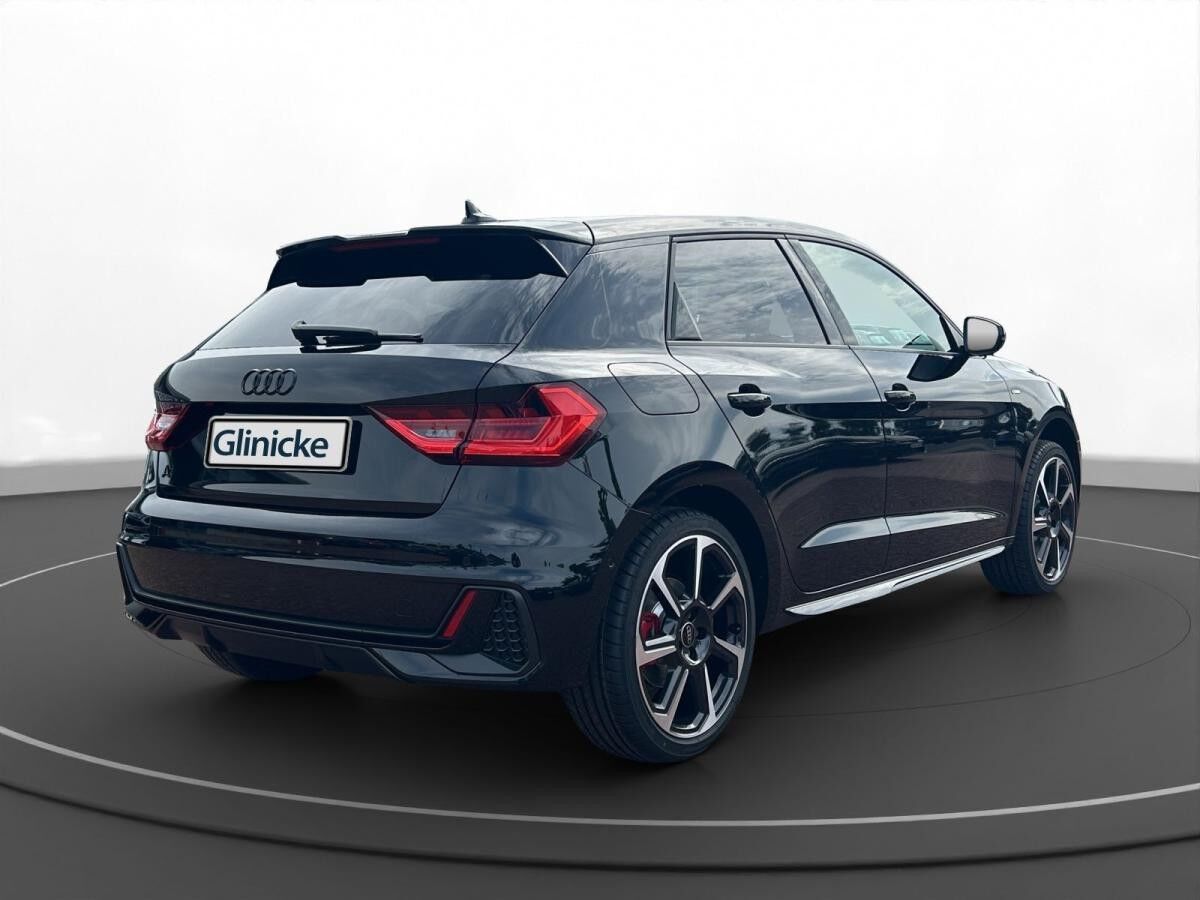 Audi A1 Sportback 30 TFSI S-LINE+LED+DCC+CARPLAY