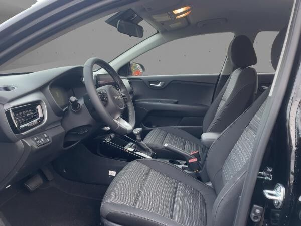 Kia Stonic Vision AT | KURZFRISTIG VERFÜGBAR | Privat
